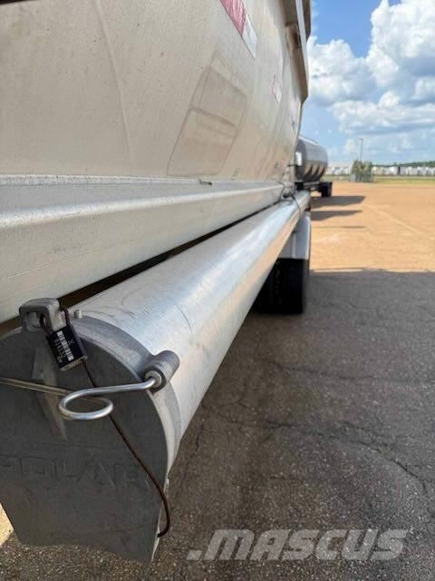 Heil 1600 AIR RIDE DRY BULK PNEUMATIC TANK Cisterna