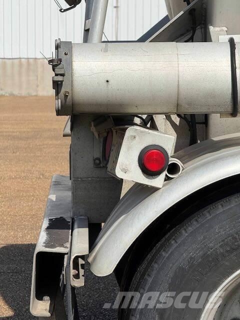 Heil 1600 AIR RIDE DRY BULK PNEUMATIC TANK Cisterna