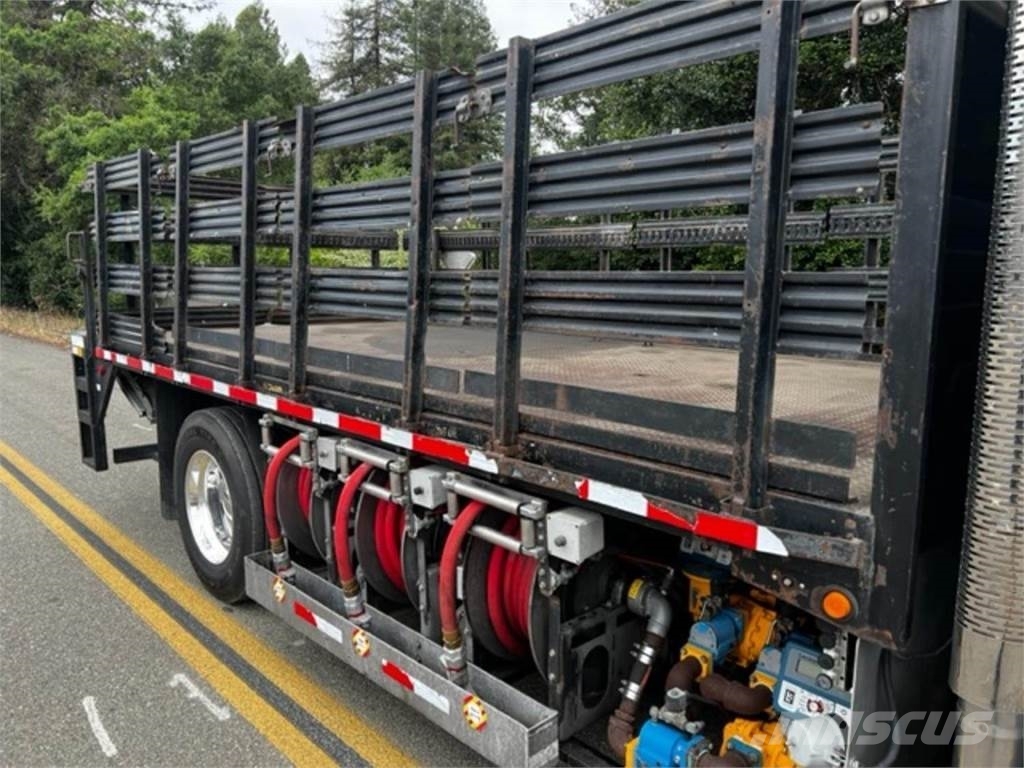 International DuraStar 4300 Tankwagen