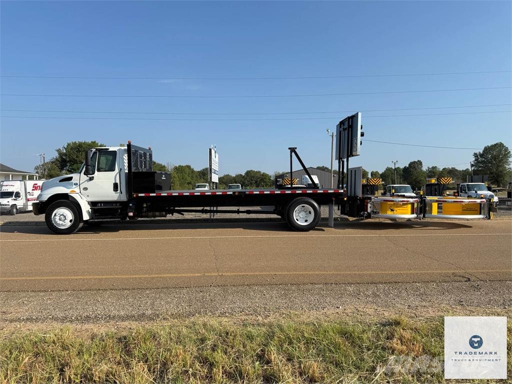 International DuraStar 4300 Onderhoud voertuigen