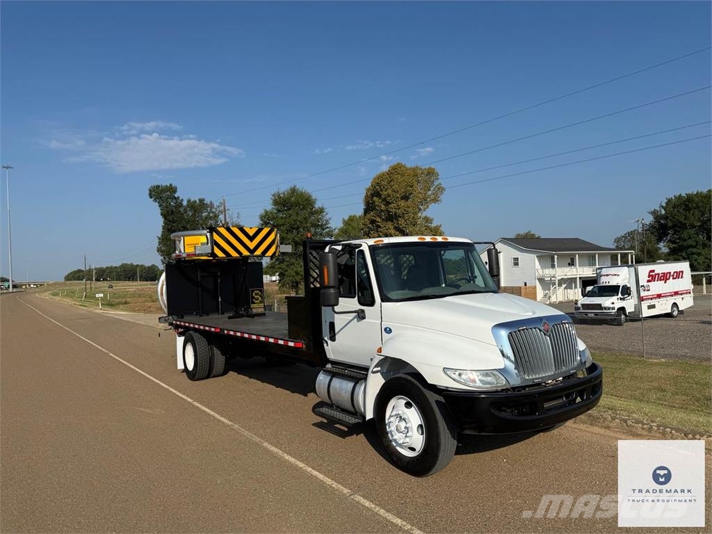 International DuraStar 4300 Onderhoud voertuigen