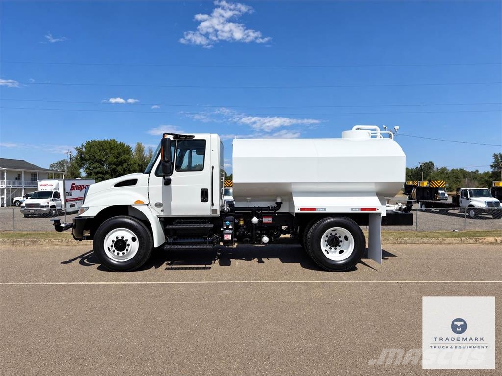 International DuraStar 4300 Autocisterna