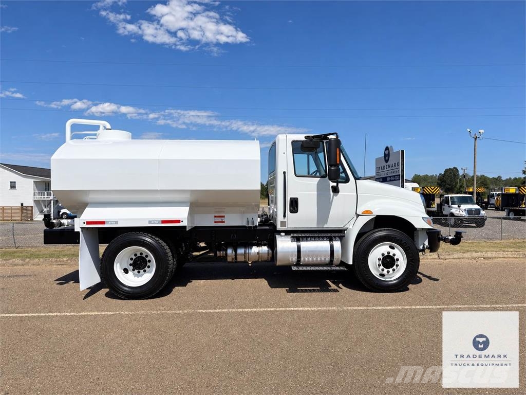International DuraStar 4300 Autocisterna