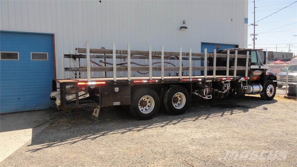 International DuraStar 4400 Tankwagen