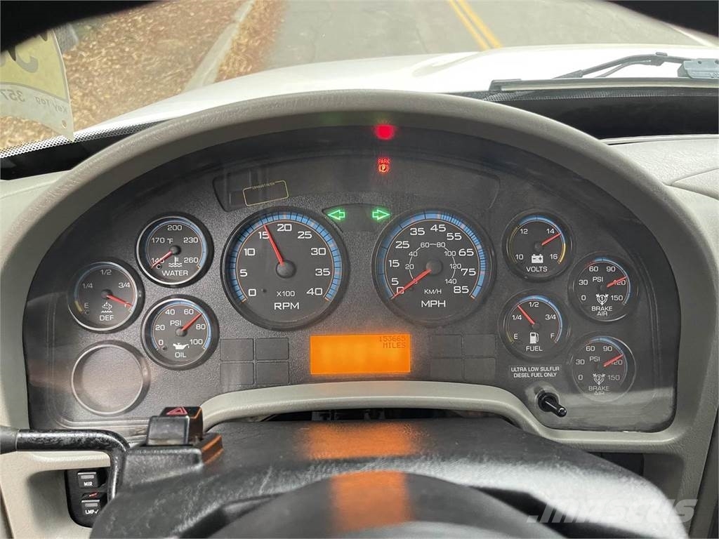 International DuraStar 4400 탱커 트럭