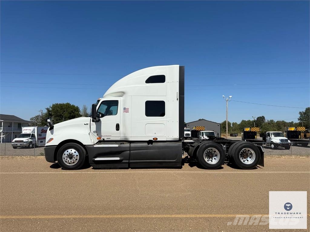 International LT625 트랙터 유닛