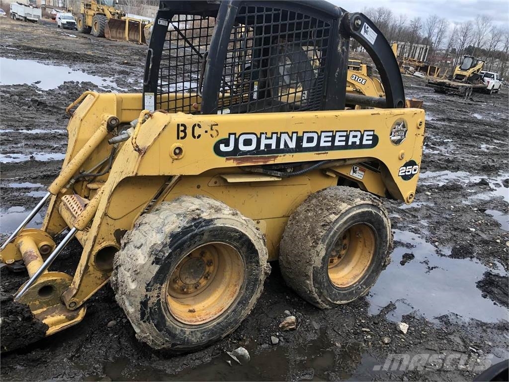 John Deere 250 Φορτωτάκια