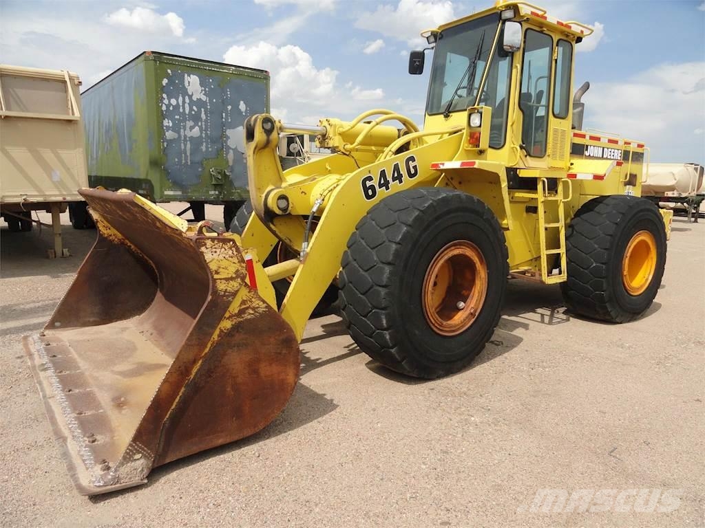 John Deere 644G Фронтальные погрузчики