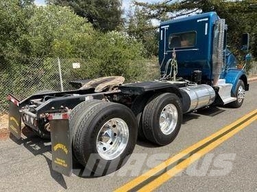Kenworth T800 Sattelzugmaschinen