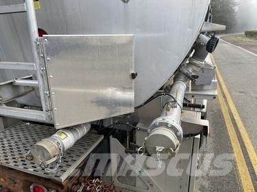 Kenworth T800 탱커 트럭