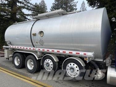 Kenworth T800 탱커 트럭