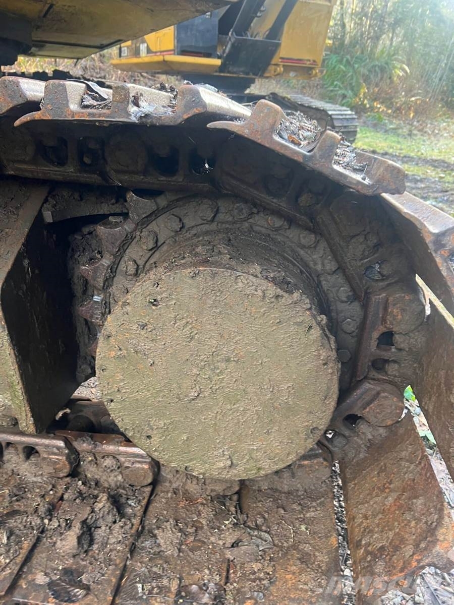 Kobelco SK290LC Pacēlāji un iekrāvēji