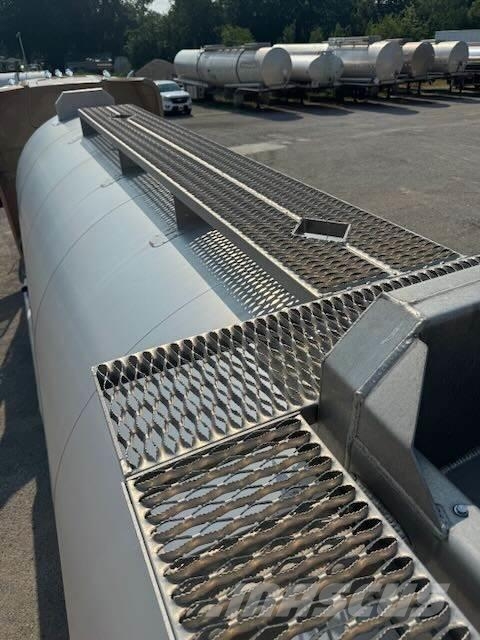MAC LTT 10,000 Gallon DOT 407 مقطورات ذات صهاريج