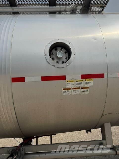 MAC LTT 9800 Gallon مقطورات ذات صهاريج