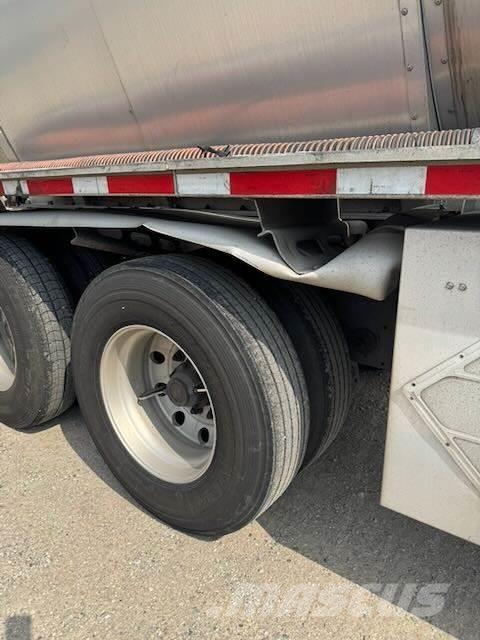 MAC LTT 9800 Gallon مقطورات ذات صهاريج