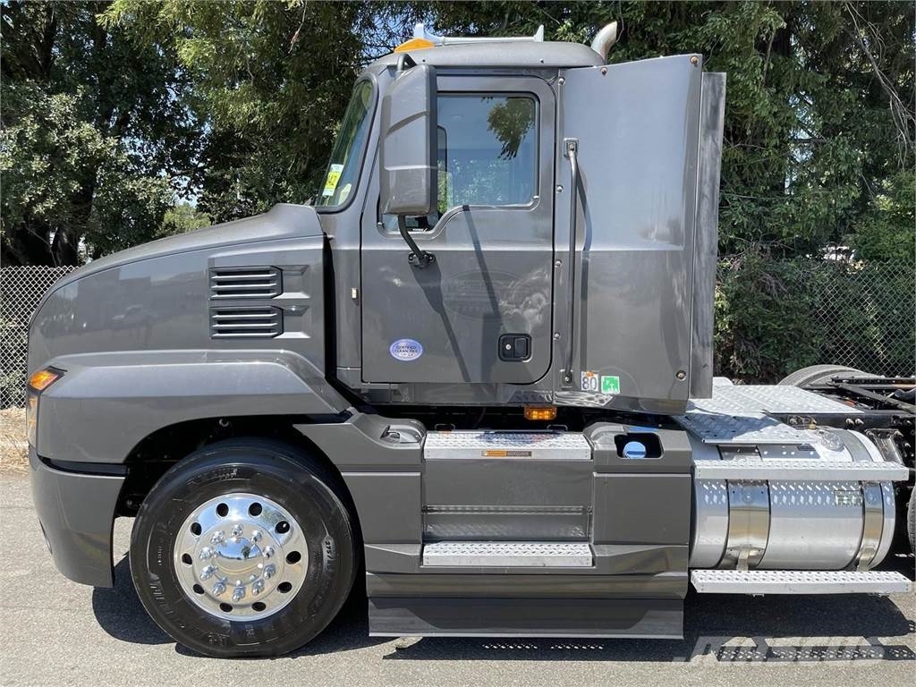 Mack Anthem 64T Τράκτορες