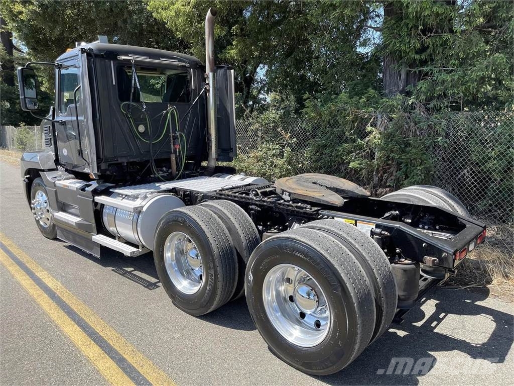 Mack Anthem 64T Τράκτορες
