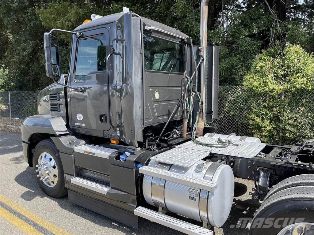 Mack Anthem 64T Τράκτορες