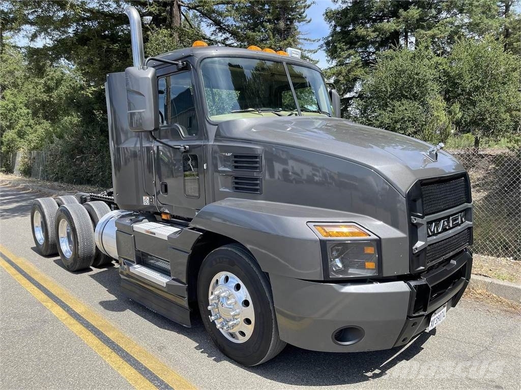 Mack Anthem 64T Τράκτορες