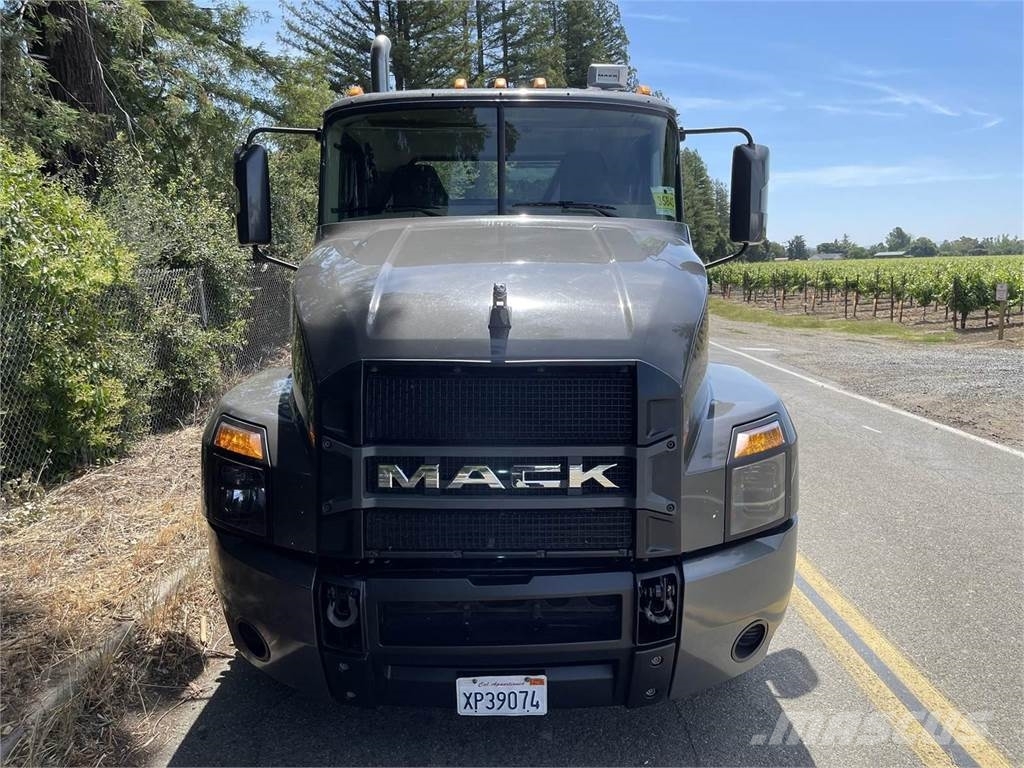 Mack Anthem 64T Τράκτορες