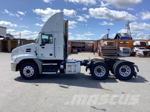 Mack CXU (PINNACLE) 曳引機組件