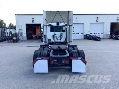 Mack CXU (PINNACLE) 曳引機組件