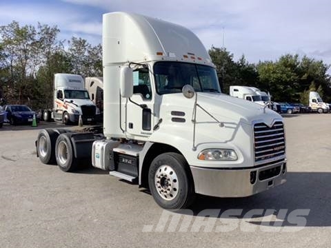 Mack CXU (PINNACLE) Truck Tractor Units