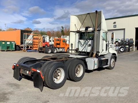 Mack CXU (PINNACLE) Truck Tractor Units