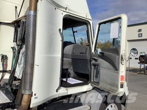 Mack CXU (PINNACLE) Truck Tractor Units