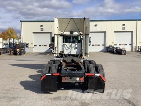 Mack CXU (PINNACLE) Truck Tractor Units