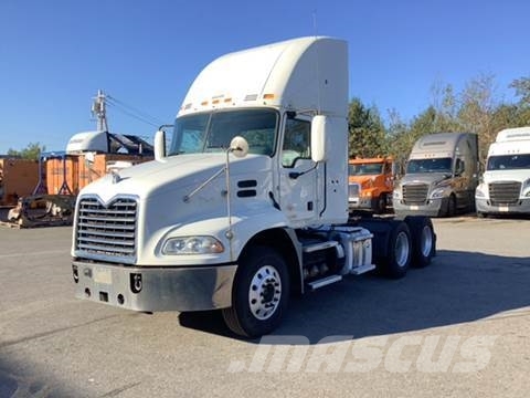 Mack CXU (PINNACLE) Motrici e Trattori Stradali