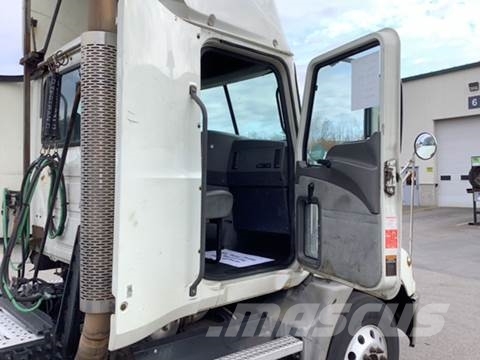 Mack CXU (PINNACLE) Truck Tractor Units
