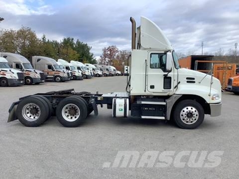 Mack CXU (PINNACLE) Truck Tractor Units