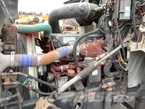 Mack CXU (PINNACLE) Truck Tractor Units