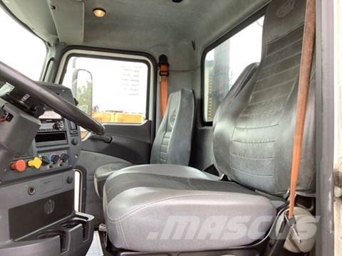 Mack CXU (PINNACLE) Truck Tractor Units