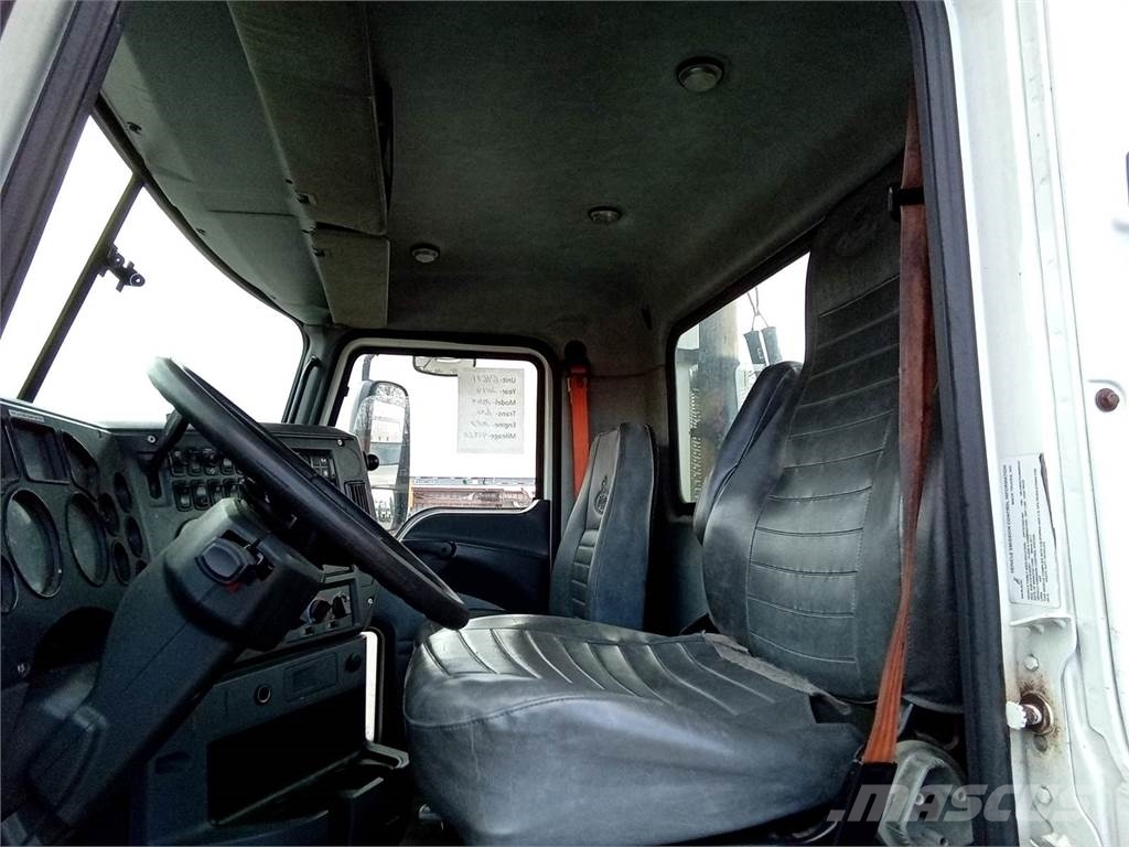 Mack CXU (PINNACLE) Truck Tractor Units