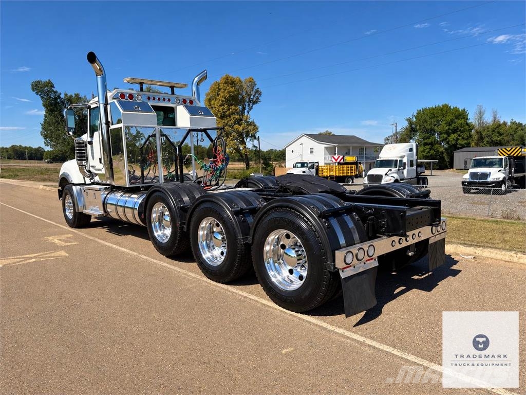 Mack Titan Vilcēji