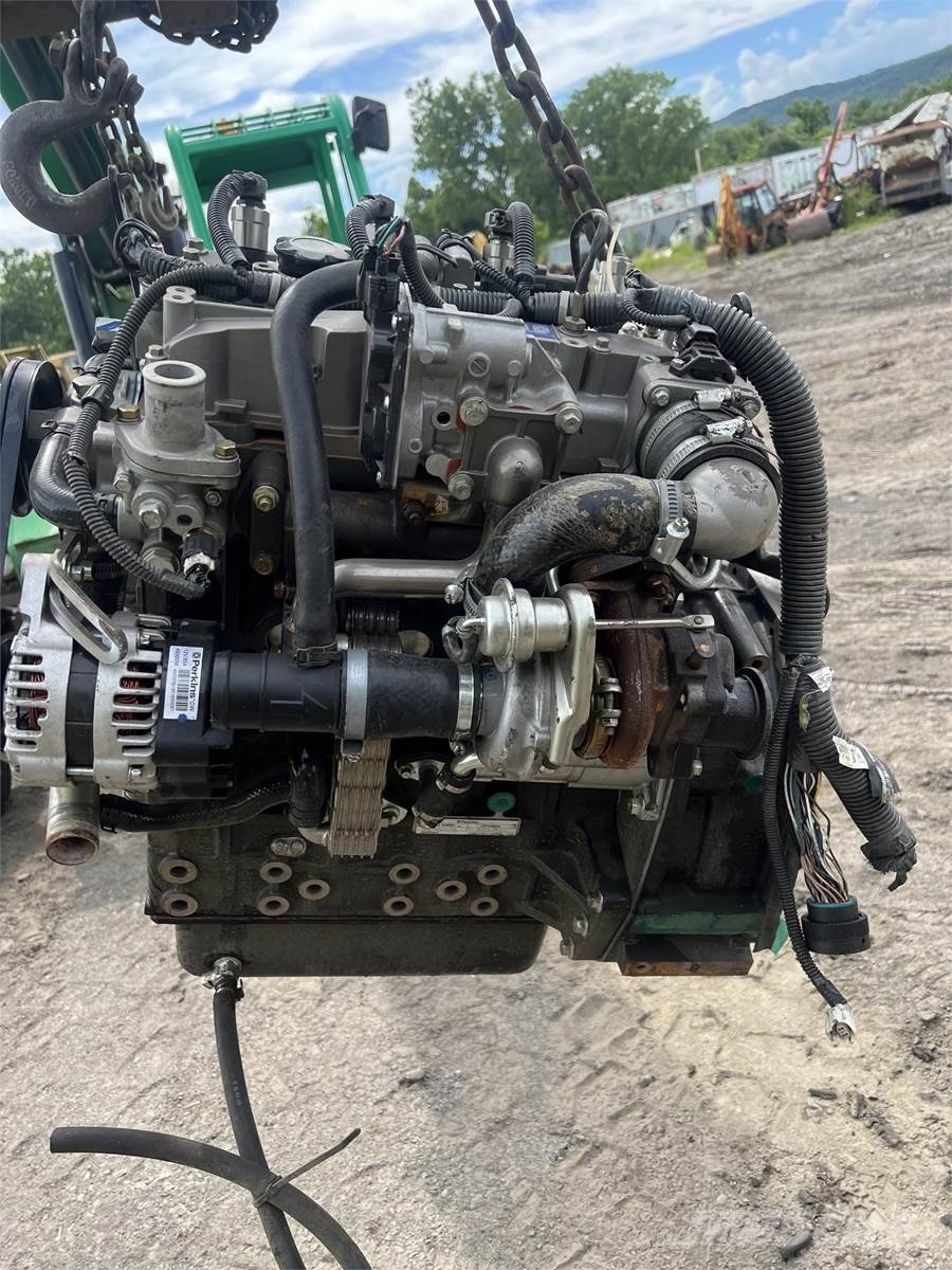 Perkins 404F-22T Motorok