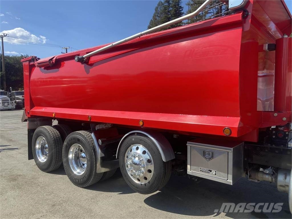 Peterbilt 348 Tipper trucks