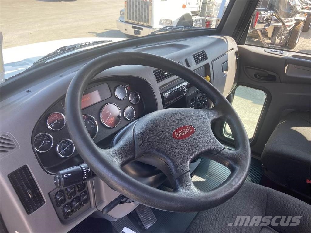 Peterbilt 348 Tipper trucks