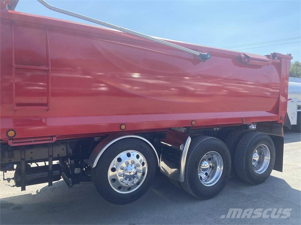 Peterbilt 348 Tipper trucks