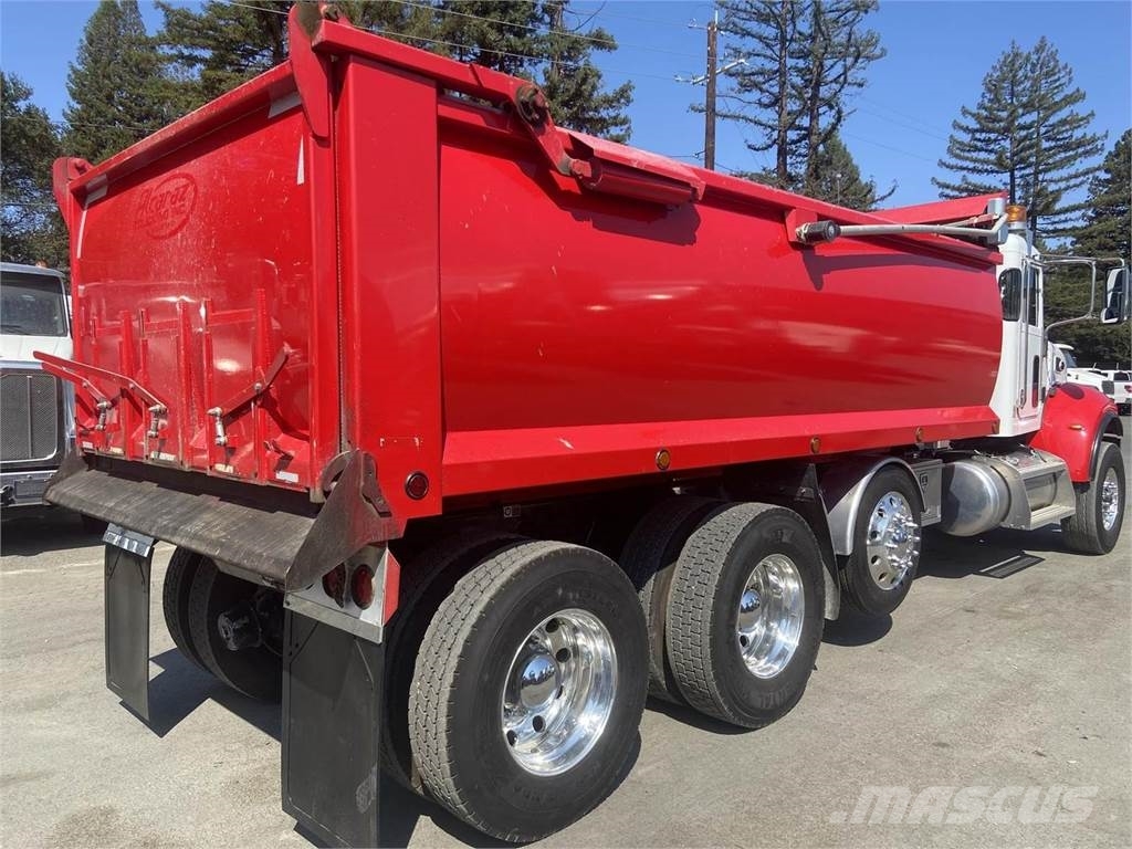 Peterbilt 348 Tipper trucks