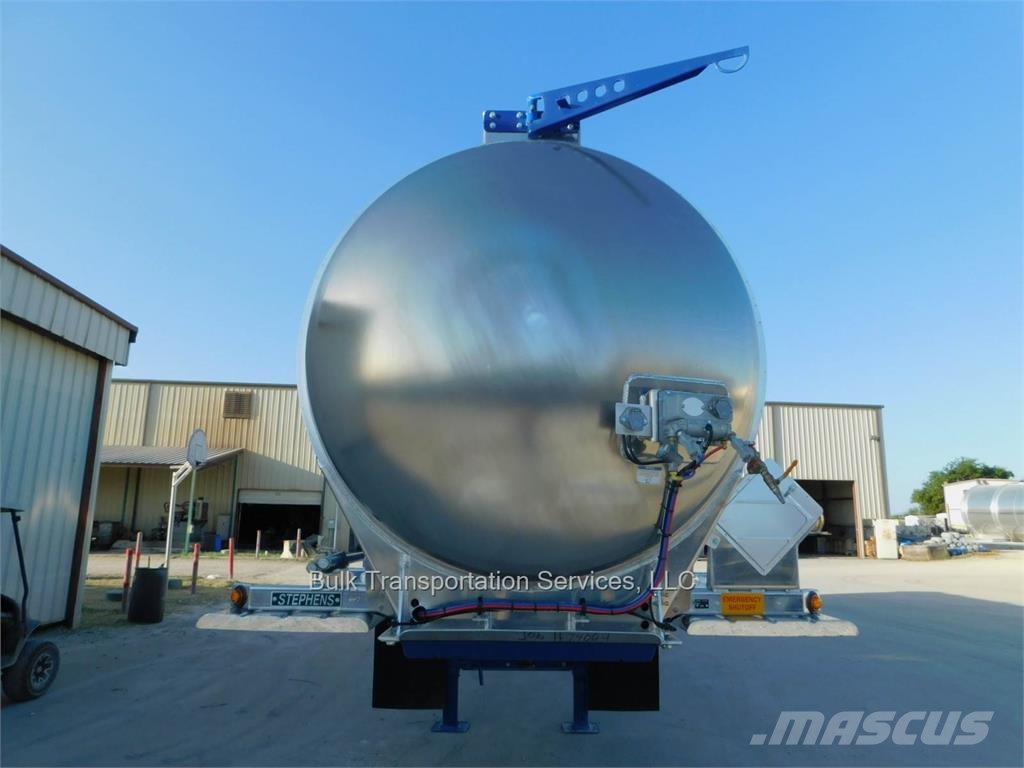 Stephens 9240 Gallon DOT 407 Tanker trailers