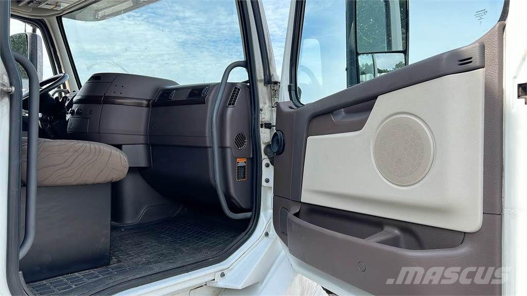 Volvo VNL 740 Vilcēji