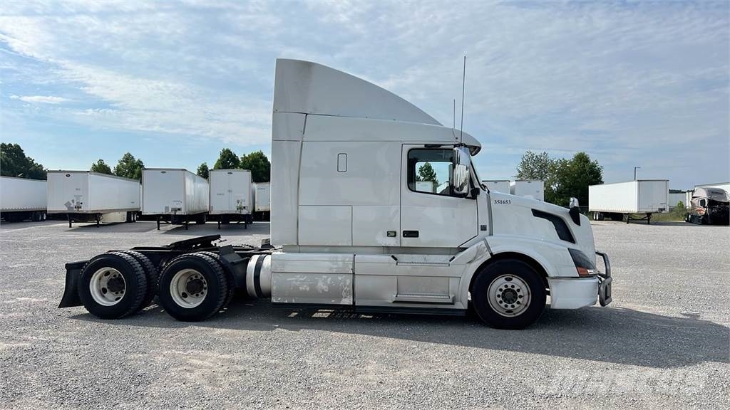 Volvo VNL 740 Vilcēji