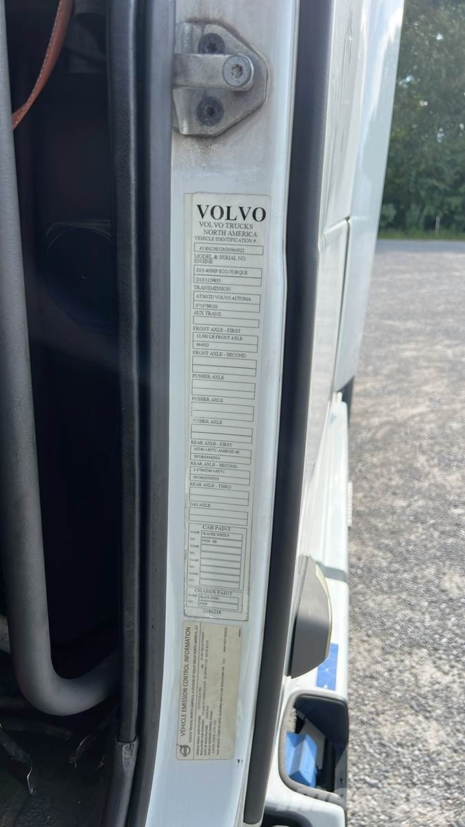 Volvo VNL 740 Vilcēji