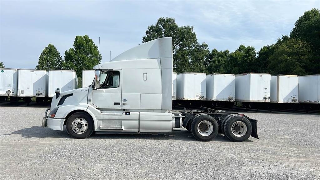 Volvo VNL 740 Vilcēji