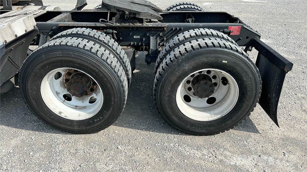 Volvo VNL 740 Vilcēji