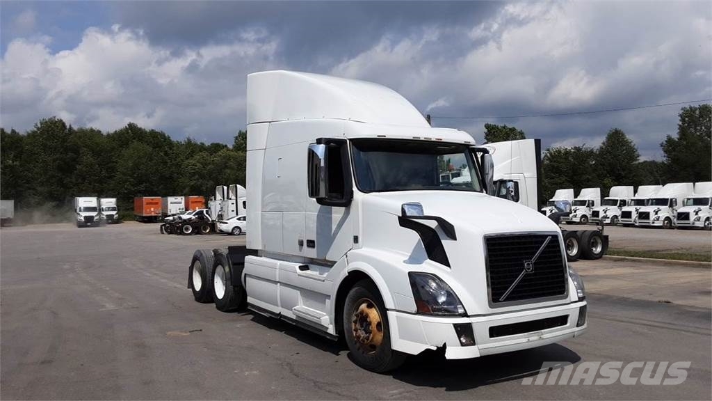 Volvo VNL 740 Trekkers
