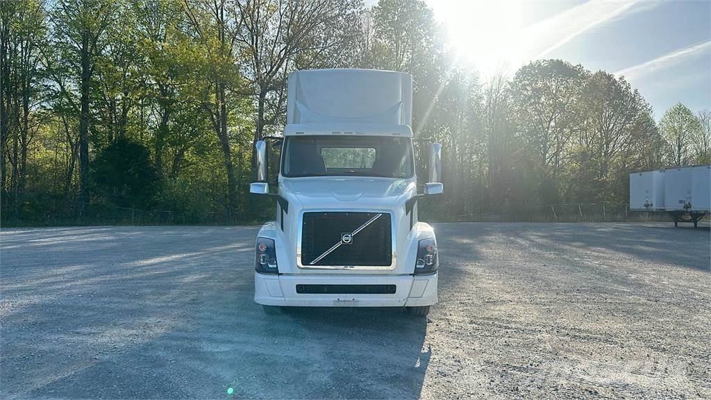 Volvo VNL300 Ciągniki siodłowe